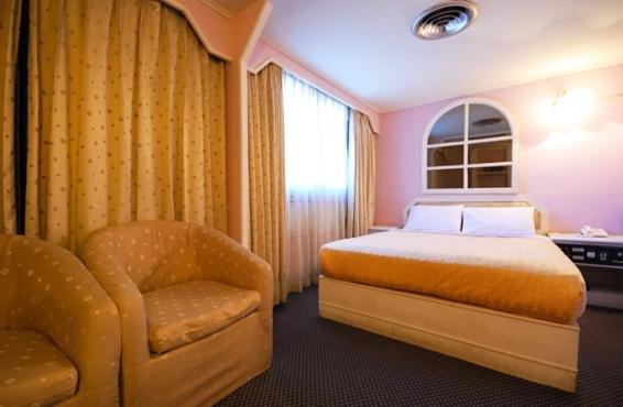 On Sight Inn Taichung Zimmer foto