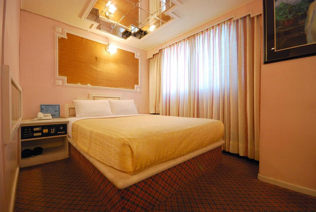 On Sight Inn Taichung Zimmer foto