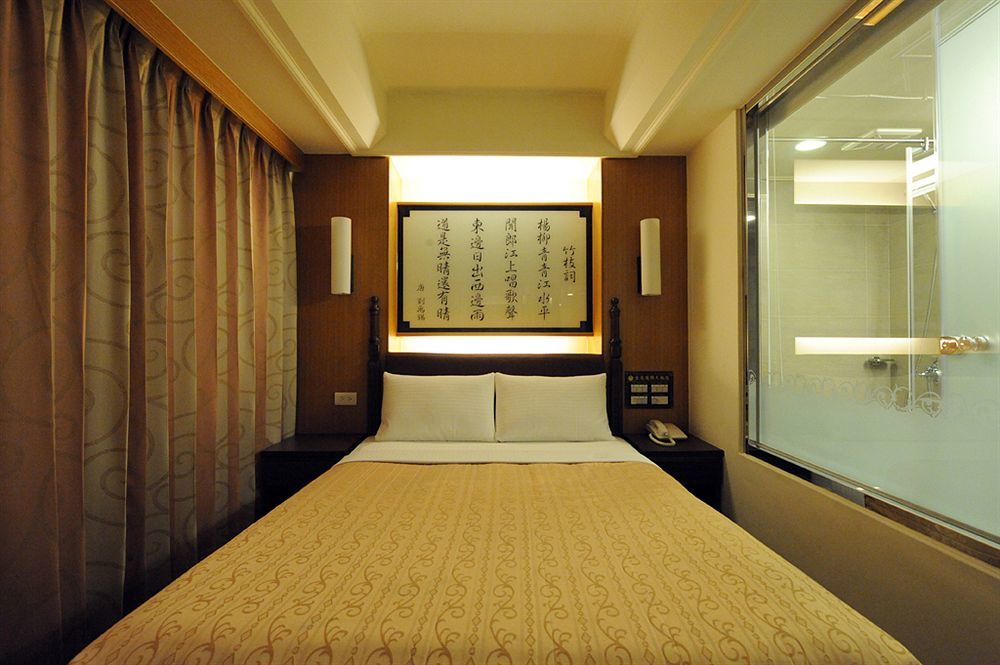 On Sight Inn Taichung Exterior foto